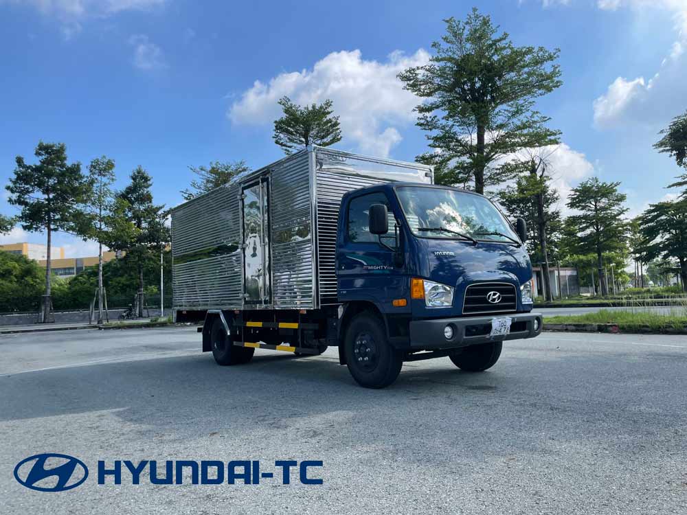 Giá xe tải 7 tấn thùng kín Inox | Hyundai Mighty 110SP
